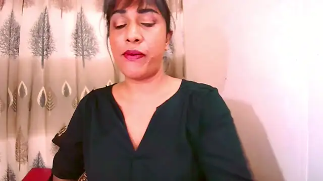 Snapshot of Indian_Erotic69 chatting on 06.01.26 Indian Erotic69 online show from 06.01.26