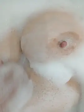 Snapshot of Erika41 chatting on 03.04.25 Erika41 online show from 03.04.25