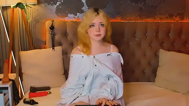 EmilyAngells online show from 05.07.26