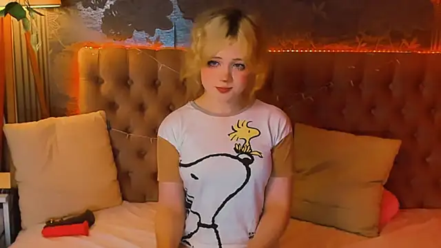 EmilyAngells online show from 05.14.26
