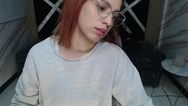 Snapshot of Angeles_v chatting on 03.08.25 Angeles v online show from 03.08.25