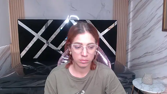 Snapshot of Angeles_v chatting on 03.08.25 Angeles v online show from 03.08.25