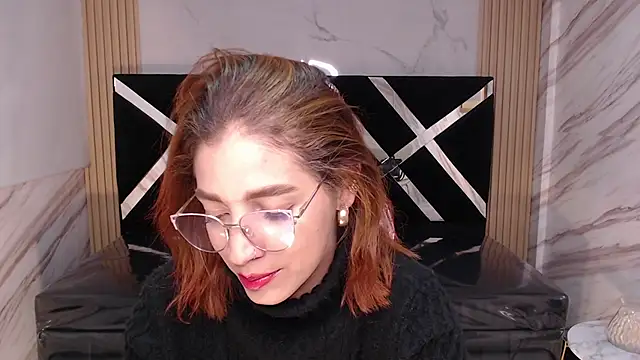 Snapshot of Angeles_v chatting on 03.10.25 Angeles v online show from 03.10.25