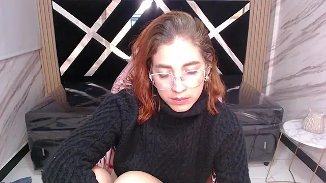 Snapshot of Angeles_v chatting on 03.11.25 Angeles v online show from 03.11.25