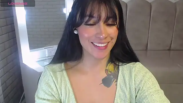 Isabella Collen v online show from 04.23.26