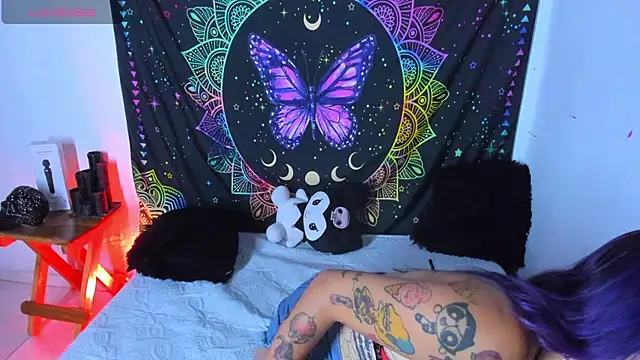 Snapshot of ChloeAllennn chatting on 02.25.25 ChloeAllennn online show from 02.25.25