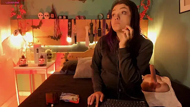 ChloeAllennn online show from 11.01.25