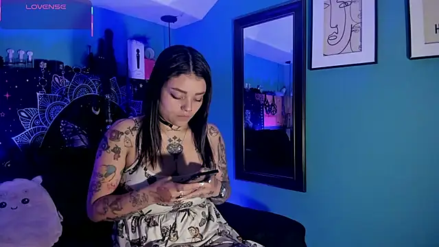 ChloeAllennn online show from 05.06.26