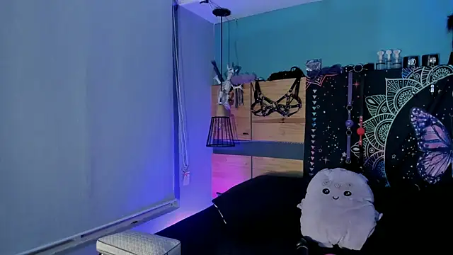 ChloeAllennn online show from 05.18.26