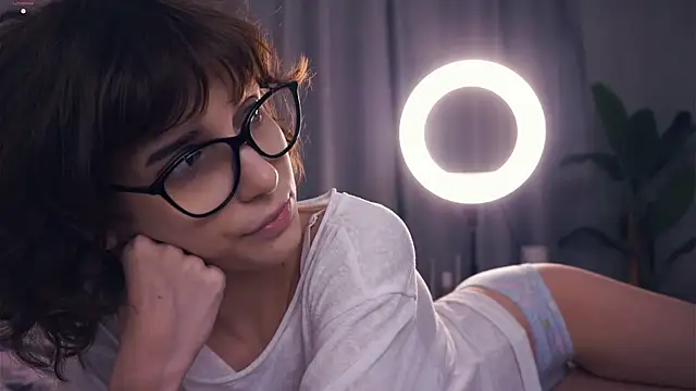 Snapshot of SibleyBurner chatting on 11.02.25 SibleyBurner online show from 11.02.25