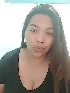 Snapshot of Sweet_fatty18 chatting on 06.26.26 Sweet fatty18 online show from 06.26.26