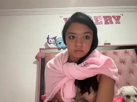 Snapshot of hellokitty__valery chatting on 02.28.25 hellokitty valery online show from 02.28.25