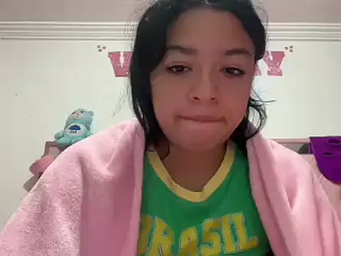 Snapshot of hellokitty__valery chatting on 03.10.25 hellokitty valery online show from 03.10.25