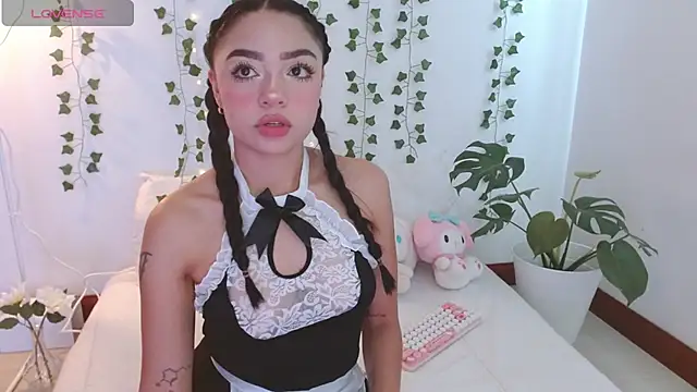 Snapshot of hellokitty__valery chatting on 03.19.26 hellokitty valery online show from 03.19.26