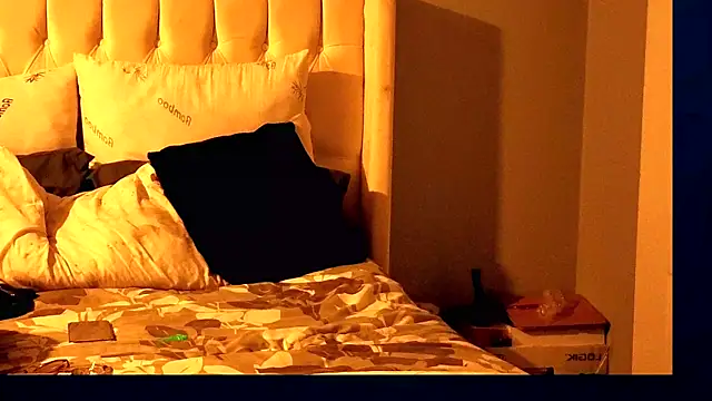 Snapshot of ebonylover1 chatting on 01.10.26 ebonylover1 online show from 01.10.26