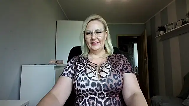 DianaLive online show from 05.11.26
