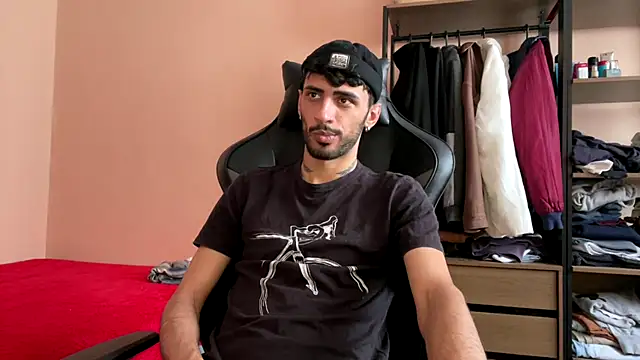 Snapshot of iendriw chatting on 12.05.25 iendriw online show from 12.05.25