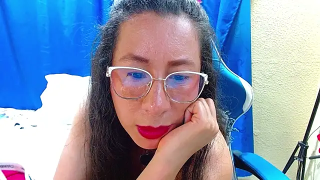 Gia leinn online show from 06.04.26