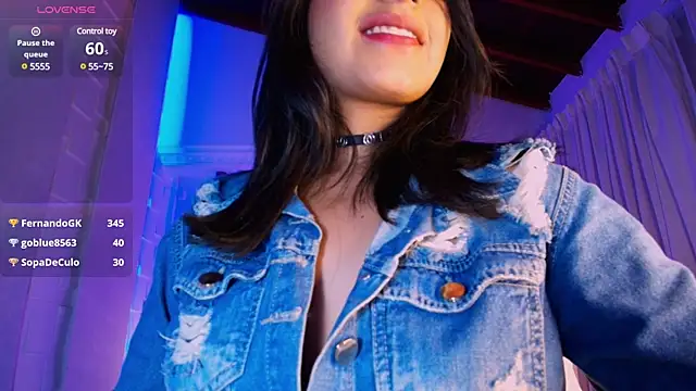 hannah thomson  online show from 03.04.25