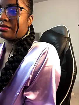 Snapshot of ValerieBlakee chatting on 09.11.25 ValerieBlakee online show from 09.11.25