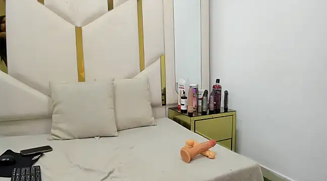 Kendall 6669 online show from 02.28.25