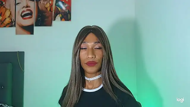 Snapshot of red_veltet chatting on 11.20.25 red veltet online show from 11.20.25