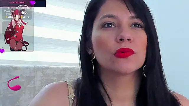 Snapshot of isabellarous- chatting on 06.10.26 isabellarous- online show from 06.10.26