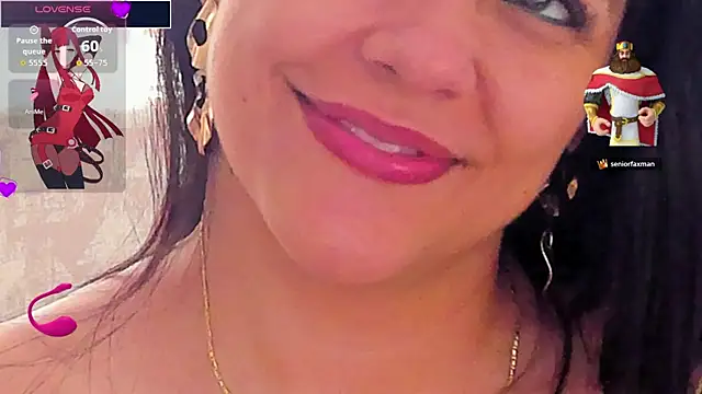 Snapshot of isabellarous- chatting on 07.16.26 isabellarous- online show from 07.16.26