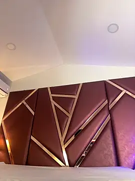 DanielaMedinaa online show from 11.21.25