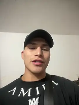 Snapshot of MaxxxSteil chatting on 03.08.25 MaxxxSteil online show from 03.08.25