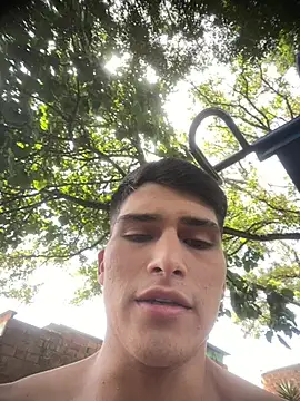 Snapshot of MaxxxSteil chatting on 03.21.25 MaxxxSteil online show from 03.21.25