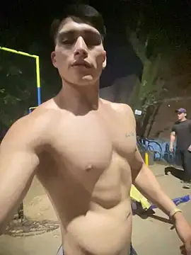 Snapshot of MaxxxSteil chatting on 03.23.25 MaxxxSteil online show from 03.23.25