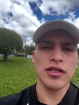 Snapshot of MaxxxSteil chatting on 09.14.25 MaxxxSteil online show from 09.14.25