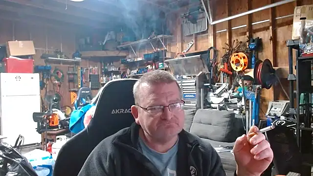 Snapshot of Randomoldguy615 chatting on 02.22.26 Randomoldguy615 online show from 02.22.26