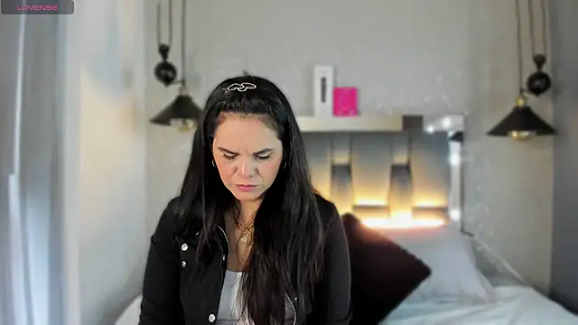 laura hotties online show from 05.20.26