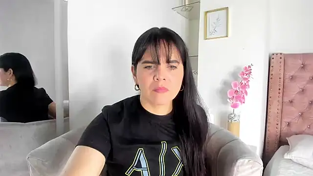 laura hotties online show from 07.26.26