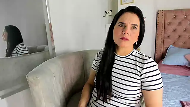 laura hotties online show from 07.28.26