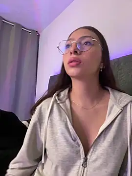 Dirty-Bunnyyy online show from 04.28.26