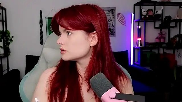 Della Ideal online show from 05.04.26