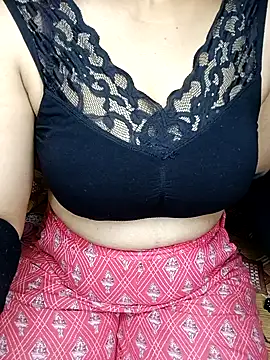 Snapshot of geetha_telugu_kan277 chatting on 03.04.26 geetha telugu kan277 online show from 03.04.26