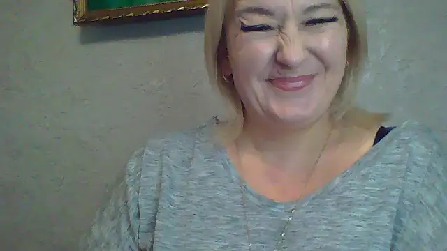 ArielXLoveresss online show from 10.16.25