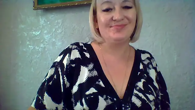 ArielXLoveresss online show from 10.30.25