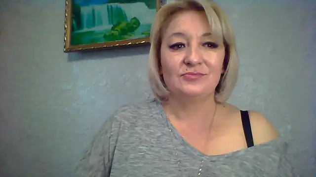 ArielXLoveresss online show from 10.31.25