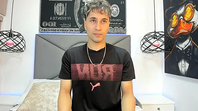 Snapshot of buddy_whitte chatting on 11.07.25 buddy whitte online show from 11.07.25