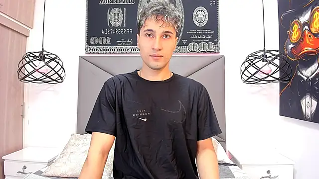 Snapshot of buddy_whitte chatting on 11.11.25 buddy whitte online show from 11.11.25