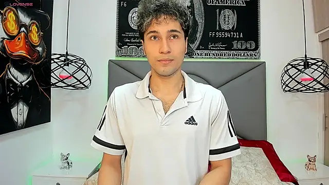 Snapshot of buddy_whitte chatting on 12.16.25 buddy whitte online show from 12.16.25