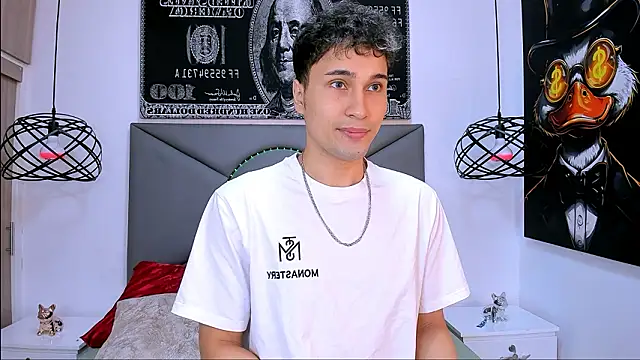 Snapshot of buddy_whitte chatting on 02.08.26 buddy whitte online show from 02.08.26