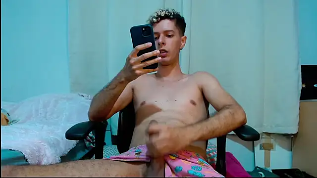 blondetwink online show from 02.24.25