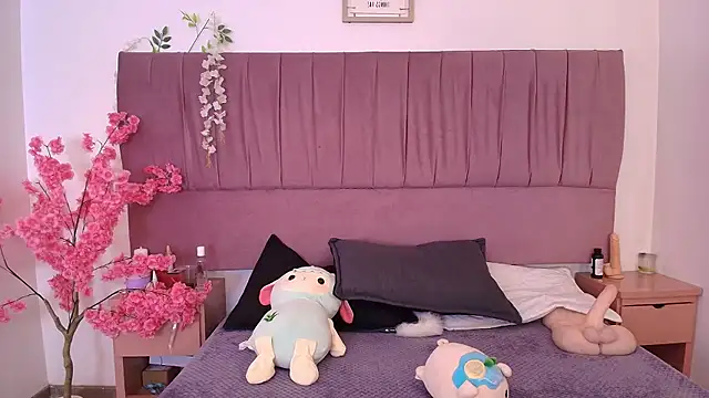 Snapshot of nathalya_summer chatting on 01.15.26 nathalya summer online show from 01.15.26