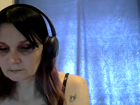 Hotmodel1984 online show from 05.10.26